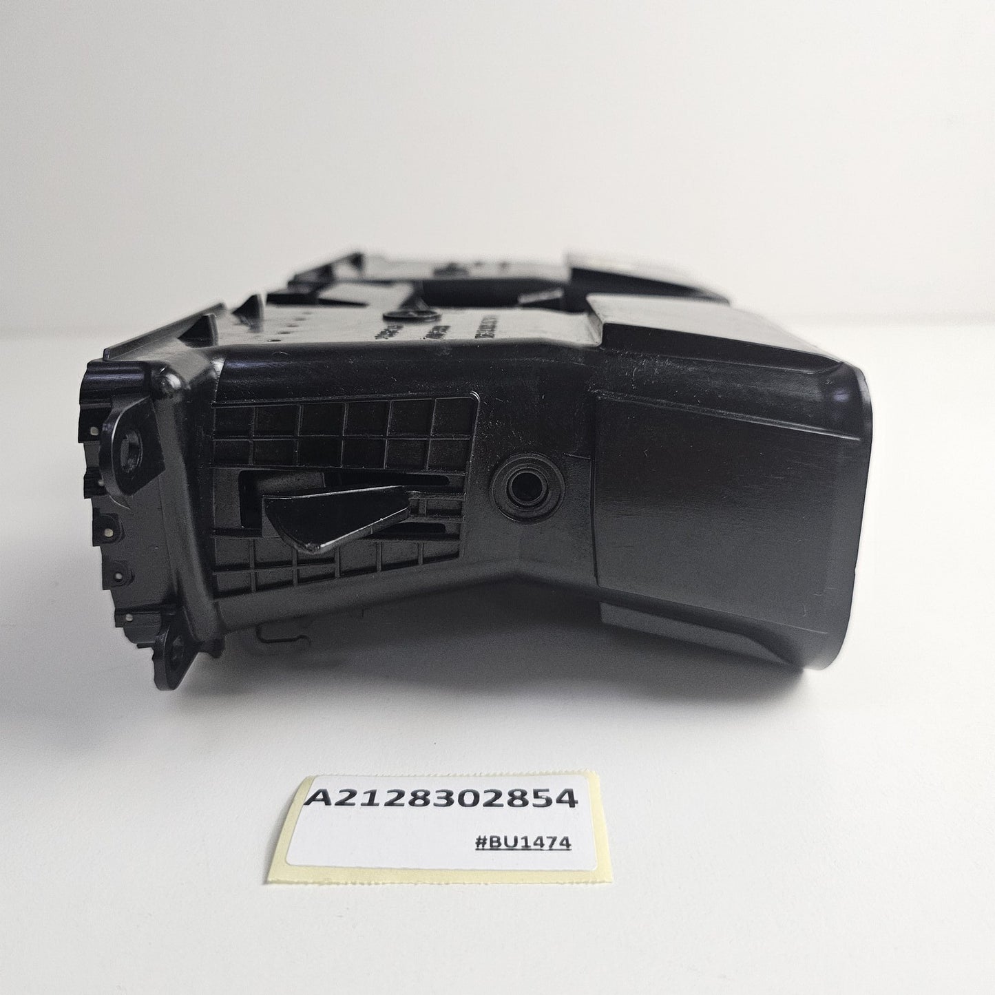 2012-2014 Mercedes-Benz E-Class W212 Dashboard Center Air Vent Grill A2128302854
