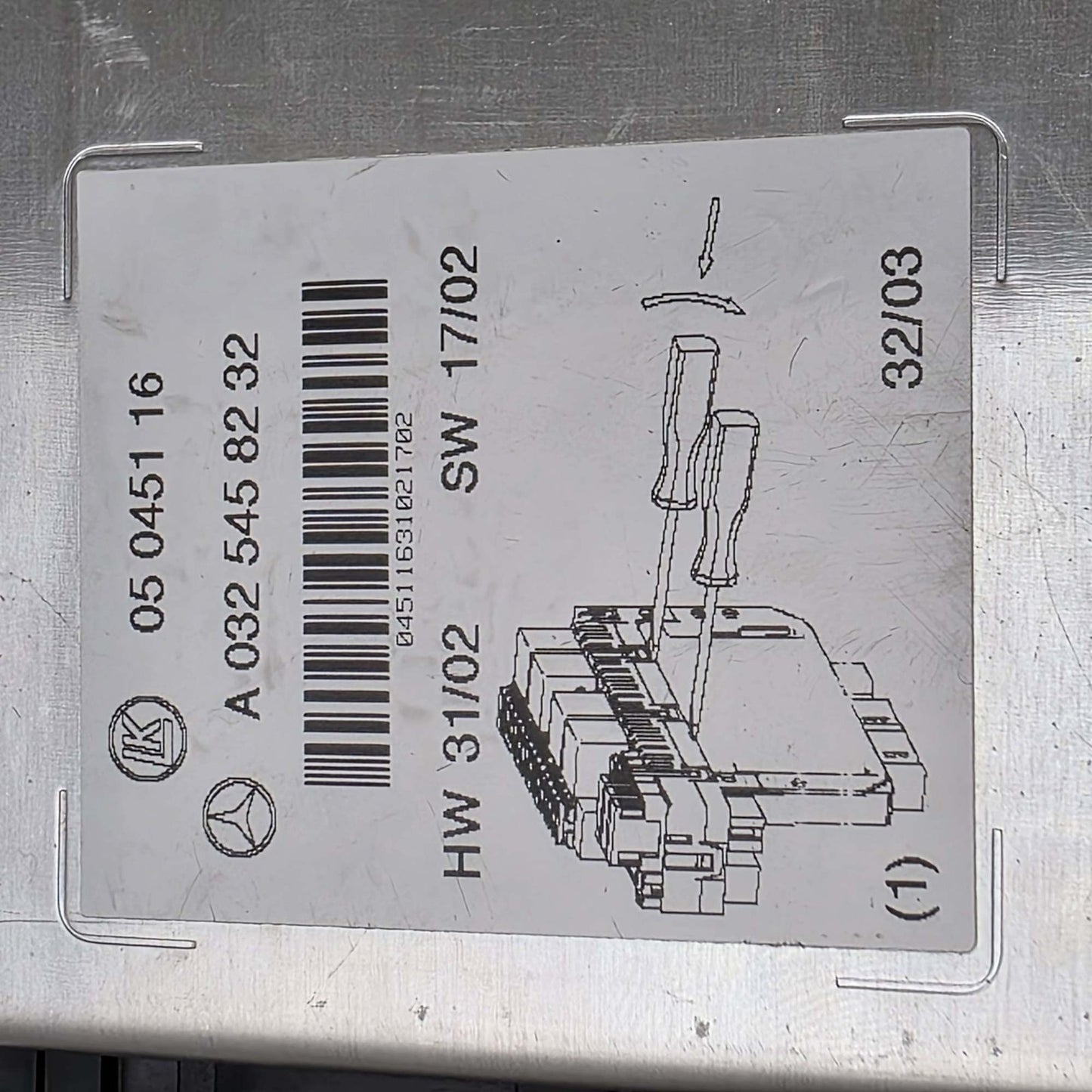 2004-2006 Mercedes-Benz CL Module Fuse Relay Box A0325458232