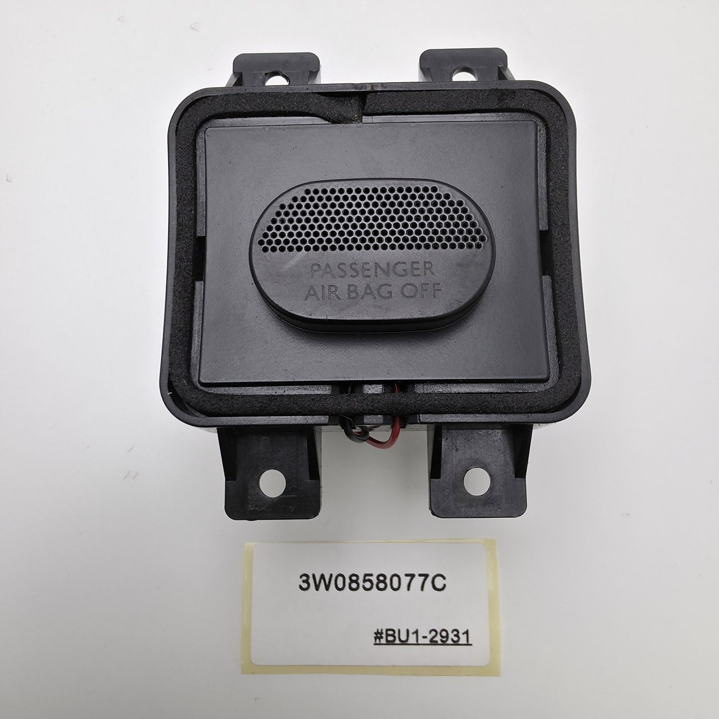 2004-2018 Volkswagen Phaeton Temperature Sensor 3W0858077C