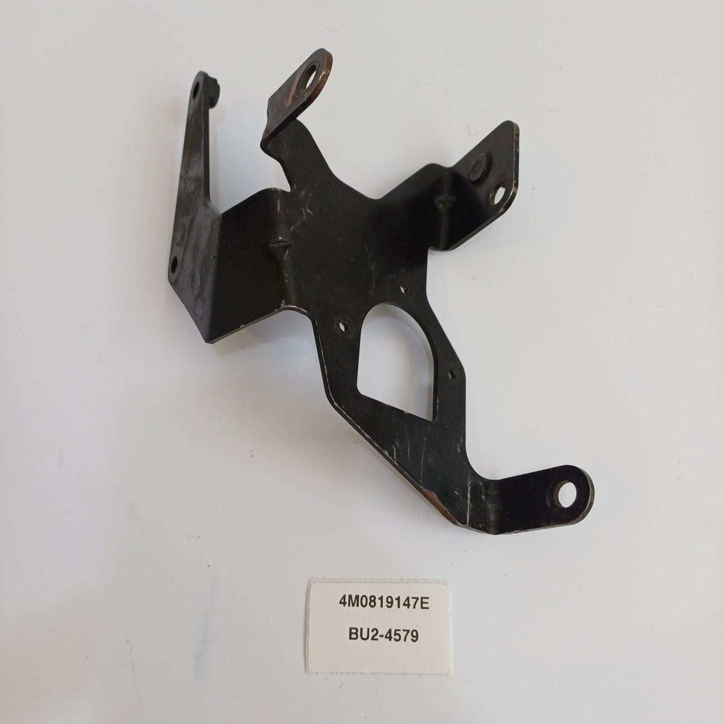 2017-2019 Audi Q7 Auxiliary Pump Bracket 4M0819147E