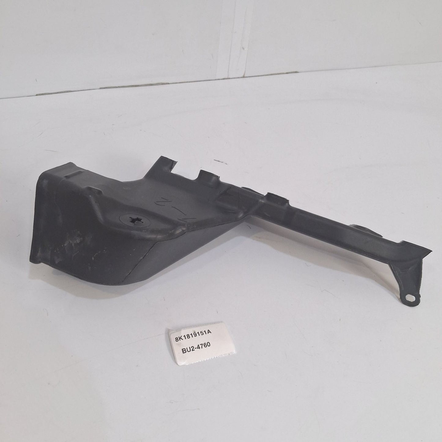 2009-2016 Audi A4 Instrument Panel Air Duct 8K1819151A