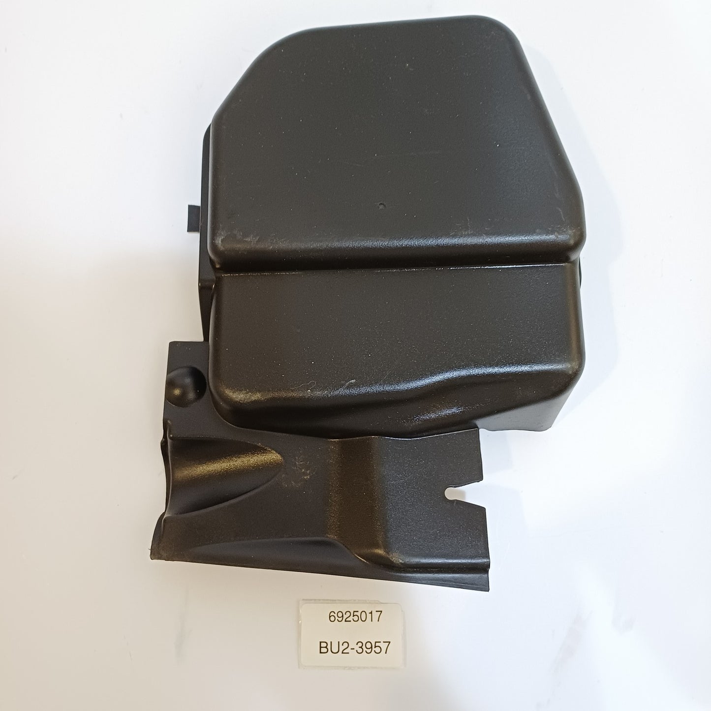2006-2013 BMW 328i CABIN FILTER COVER 6925017