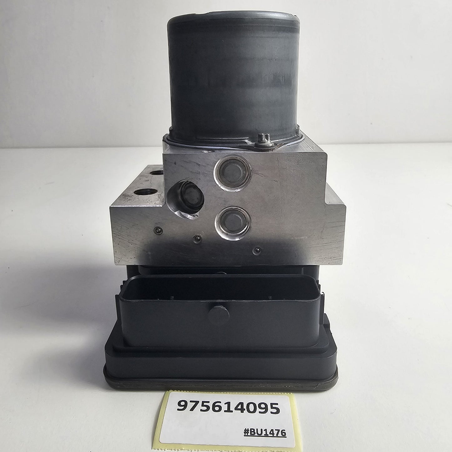 2018-2024 Bentley Flying Spur ABS Pump 975614095