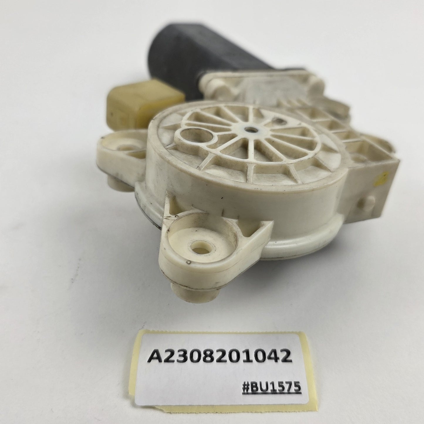 2003-2006 Mercedes-Benz CL Window Regulator Front Right A2308201042