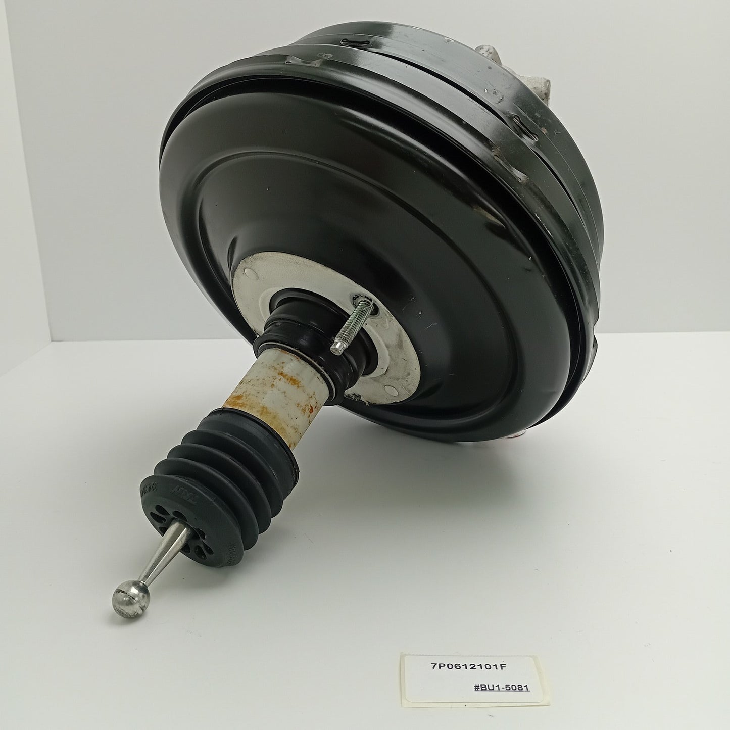 2013-2014 Volkswagen Touareg Power Brake Booster 7P0612101F