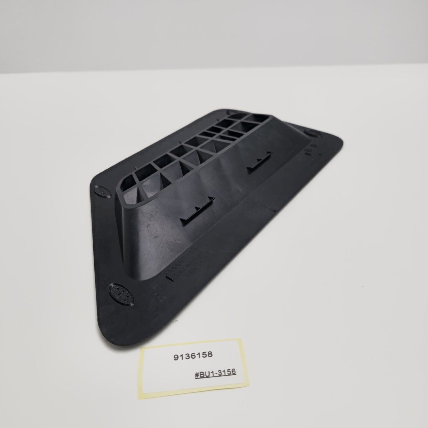 2009-2015 BMW F04 Rear Right Air Vent Cover Floor 9136158