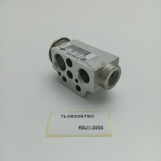 2006-2010 Volkswagen Touareg A/C EXPANSION VALVE 7L0820679C