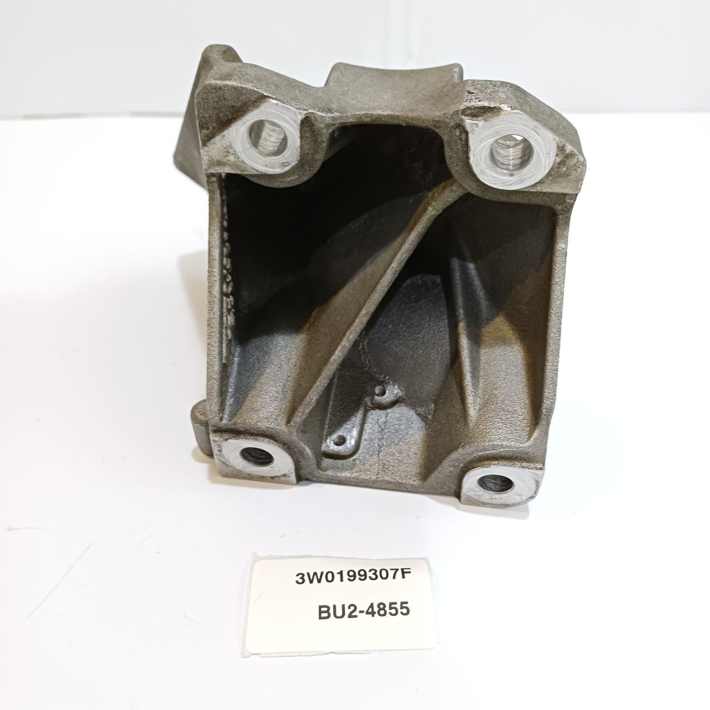 2006-2010 Bentley Continental GTC Engine Mounting Bracket 3W0199307F