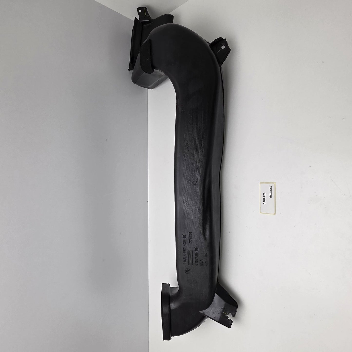 2007-2013 BMW X5 Cold Air Duct Right 6982420