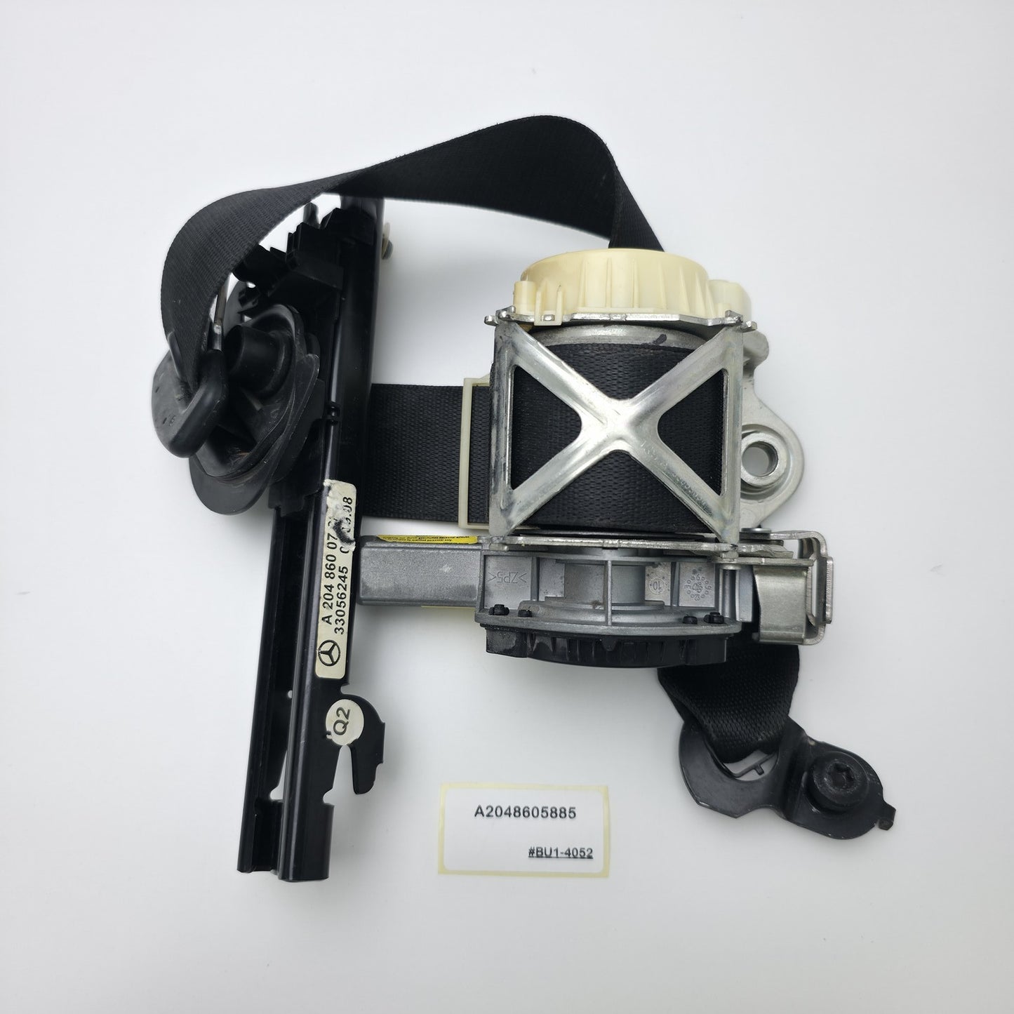 2007-2015 Mercedes-Benz C-Class Front Right Seat Belt A2048605885