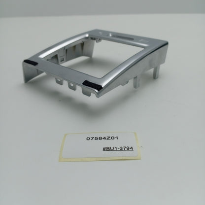 2004-2009 Land Rover Discovery III Vent Trim 07584Z01
