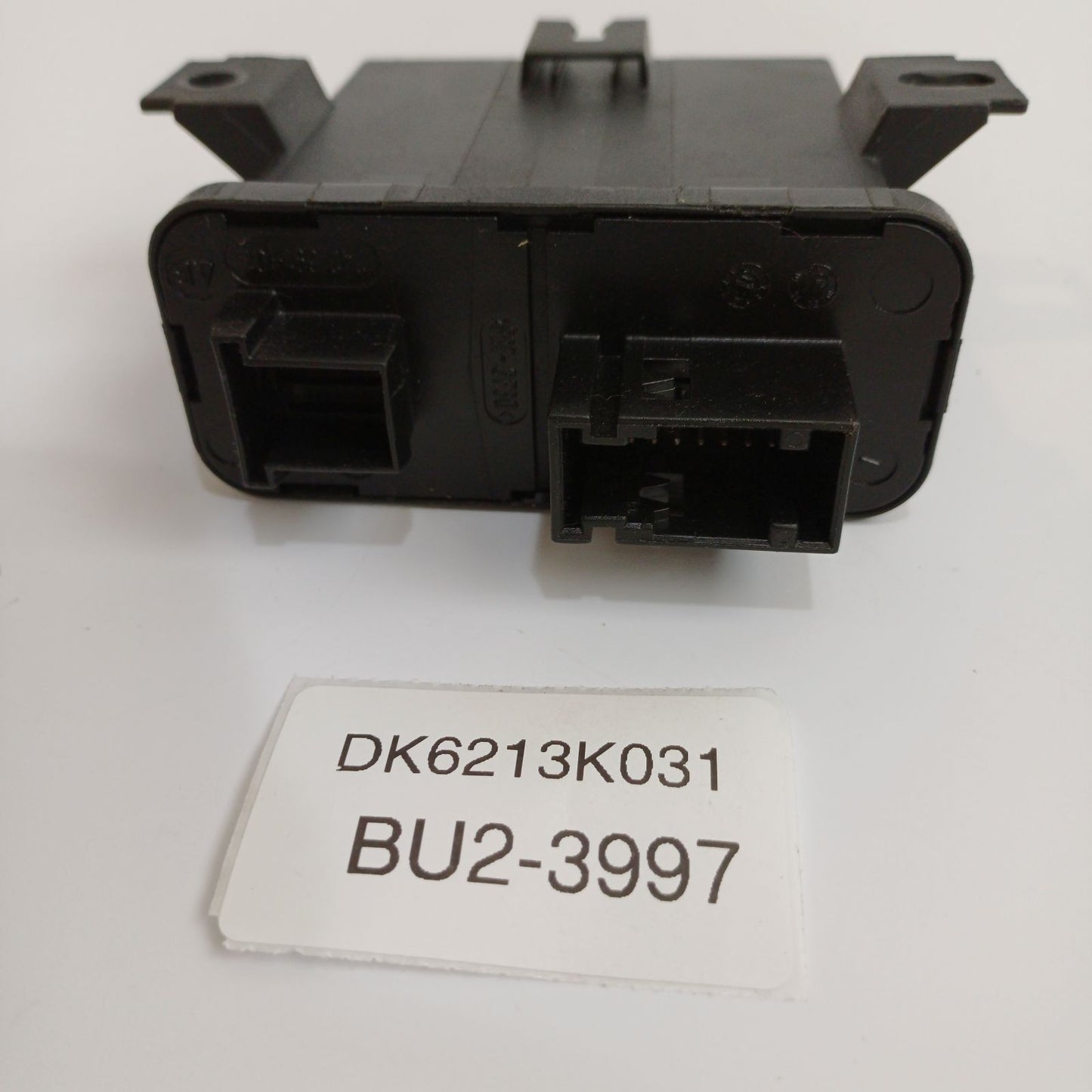 2015-2016 Land Rover Discovery Sport HEADLIGHT CONTROL MODULE DK6213K031