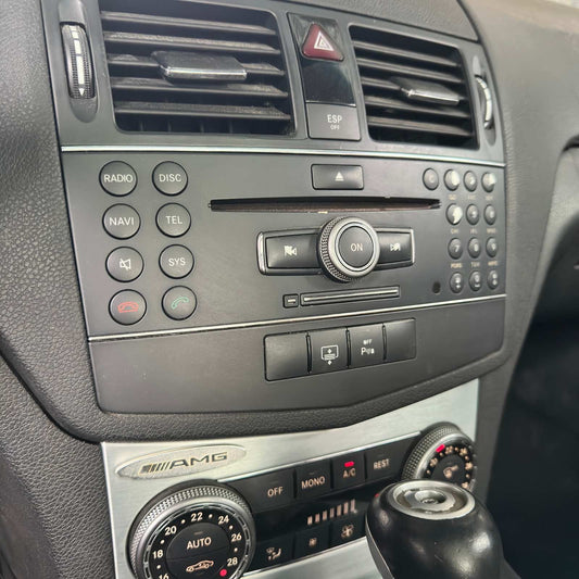 2007 Mercedes-Benz C350 Feed-Through Grommet A2049980001