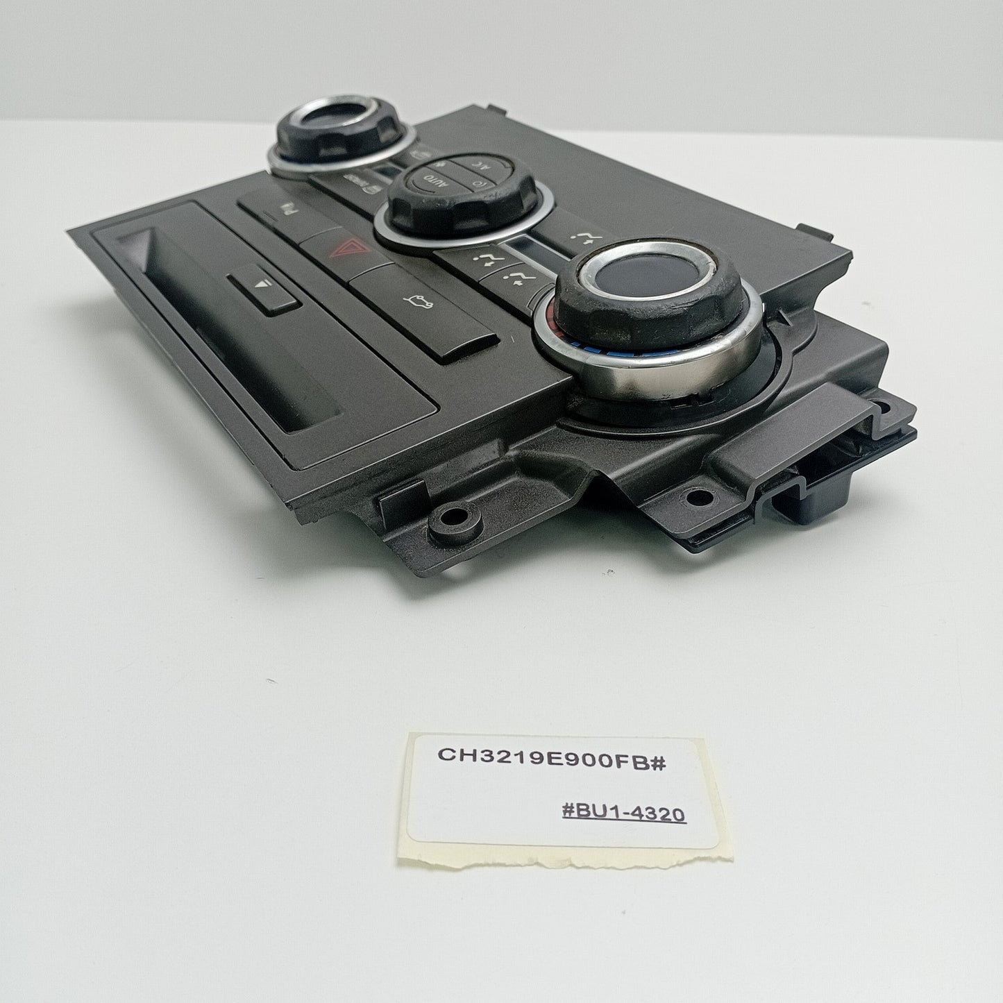2012-2013 Land Rover Discovery MK4 Climate Control Air Switch Panel CH3219E900FB