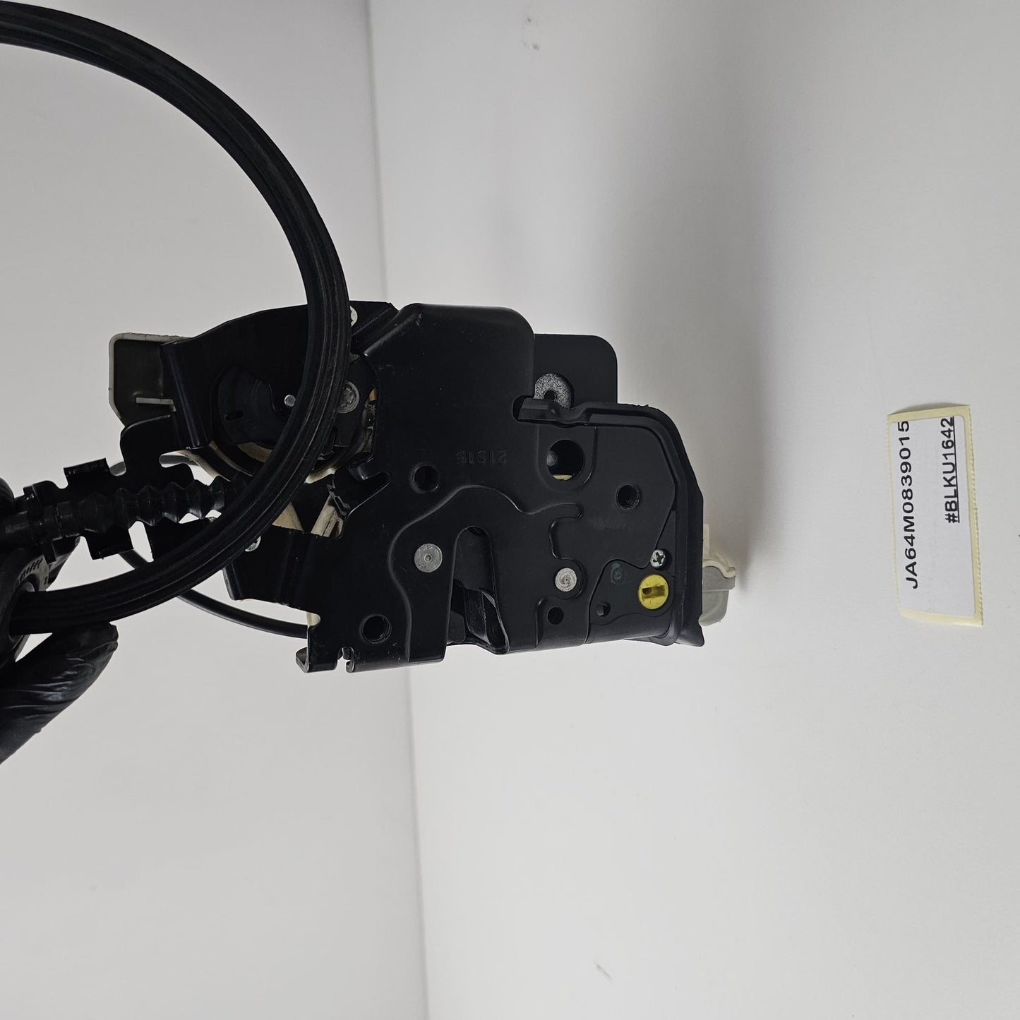 2016-2020 Bentley Bentayga DOOR LOCK LATCH ACTUATOR 4M0839015