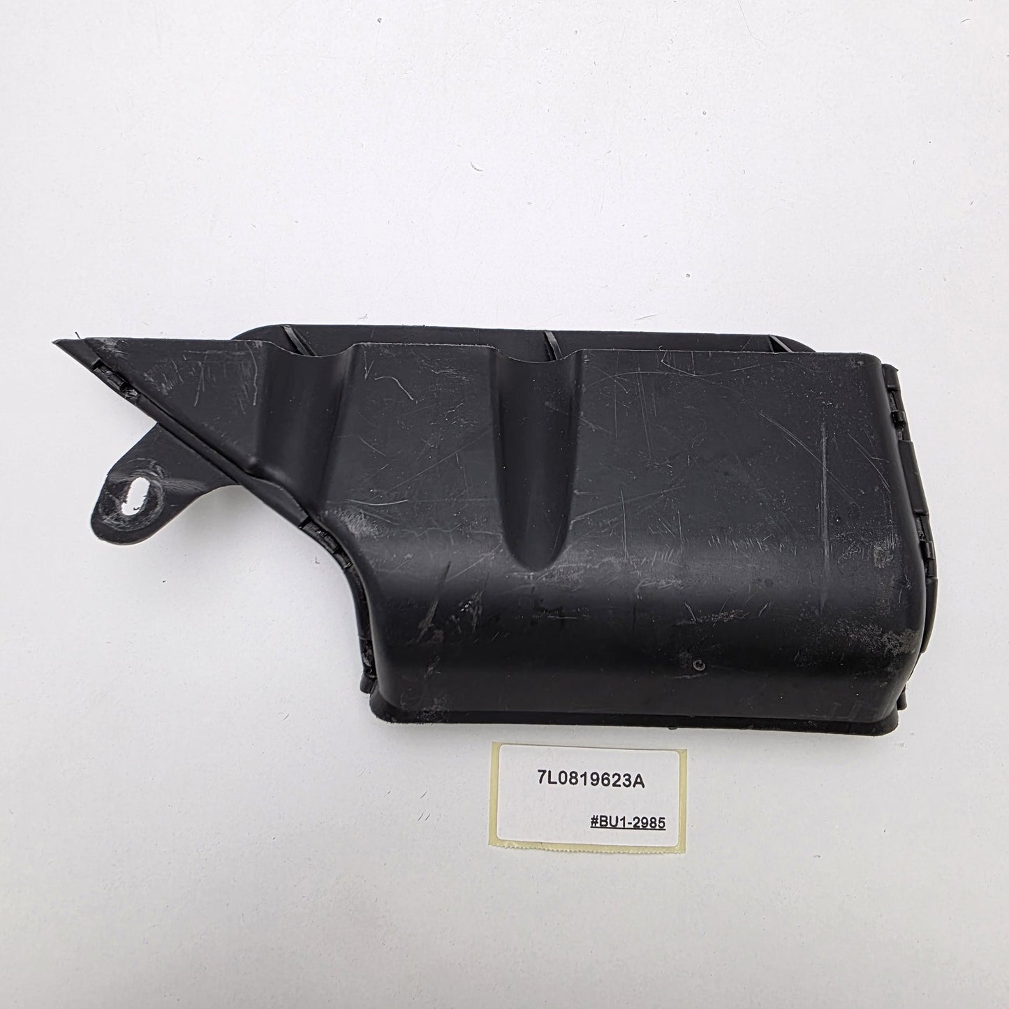 2004 Porsche Cayenne Instrument Dash Panel Lower Vent Left 7L0819623A