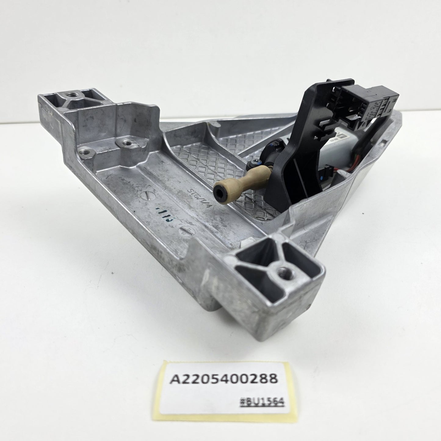2001-2007 Mercedes-Benz W203 Steering Column Height Adjustment Motor A2205400288