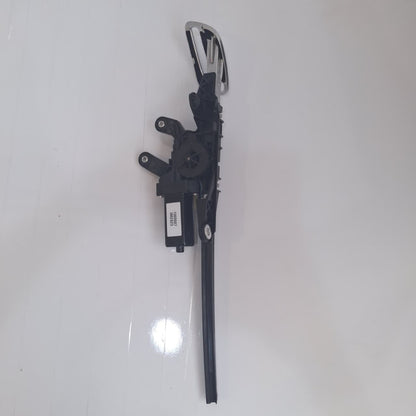 11-12 BENTLEY CONTINENTAL GT Seatbelt Extend Guide RHS 8F0857760