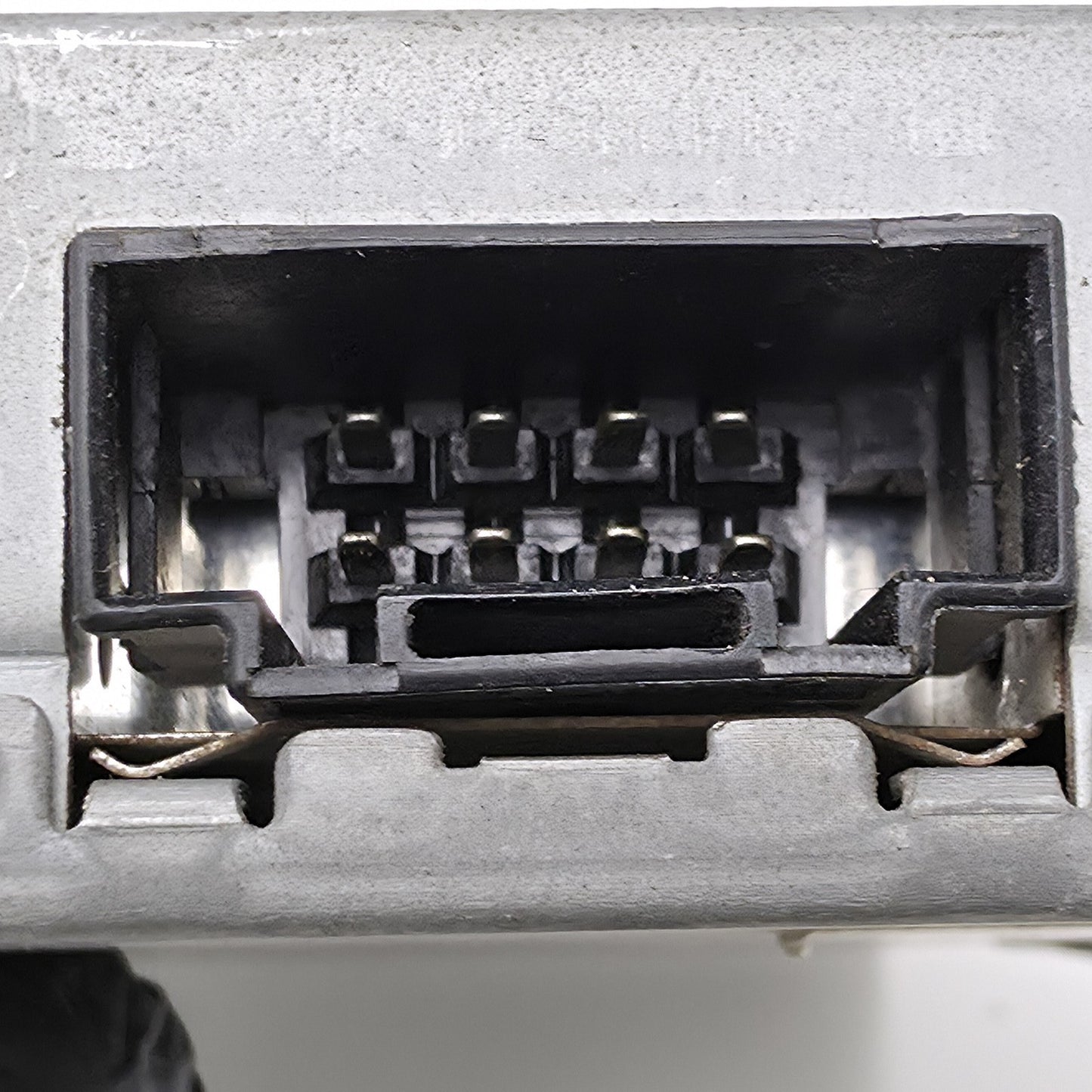 2007-2013 Mercedes-Benz S550 Multimedia Interface Control Module A2049000300