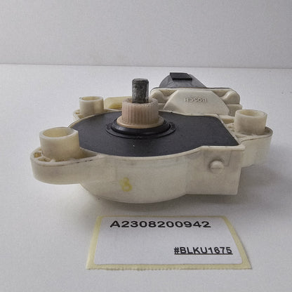 03-09 Mercedes CLK 200 Window Regulator Motor Front Right A2308200942