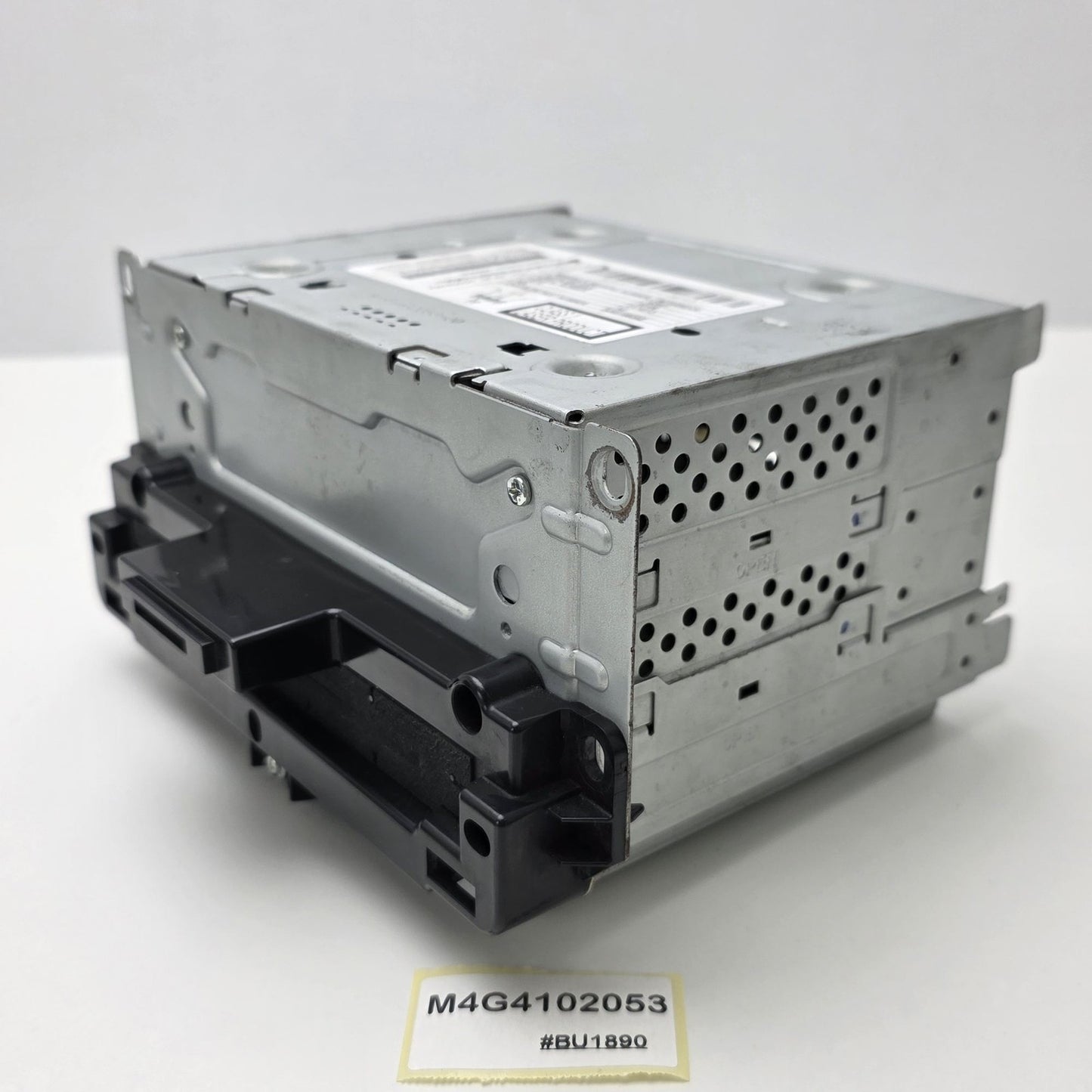 2014-2016 Maserati Ghibli S Q4 AM FM CD Radio Receiver Control Module M4G4102053