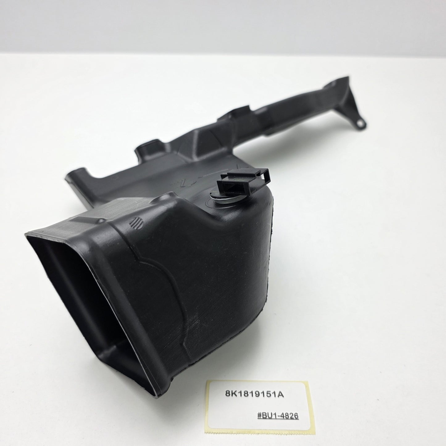 2009-2016 Audi A4 Instrument Panel Air Duct 8K1819151A
