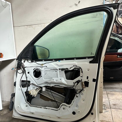 2012 BMW X6 Front Right Green Door Glass Used OEM 51337289092