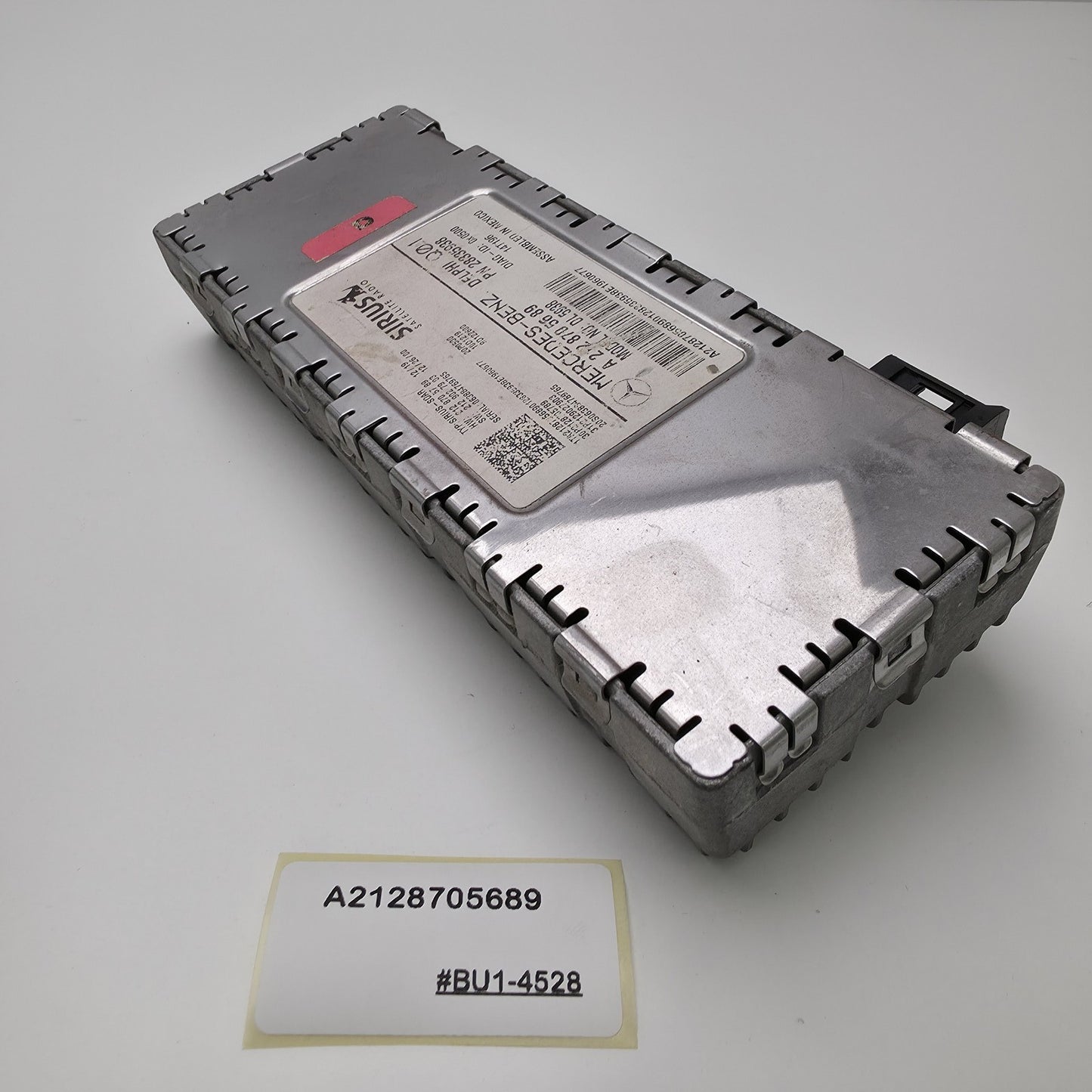 2015 Mercedes-Benz GLA SIRIUS SATELLITE RADIO RECEIVER A2128705689