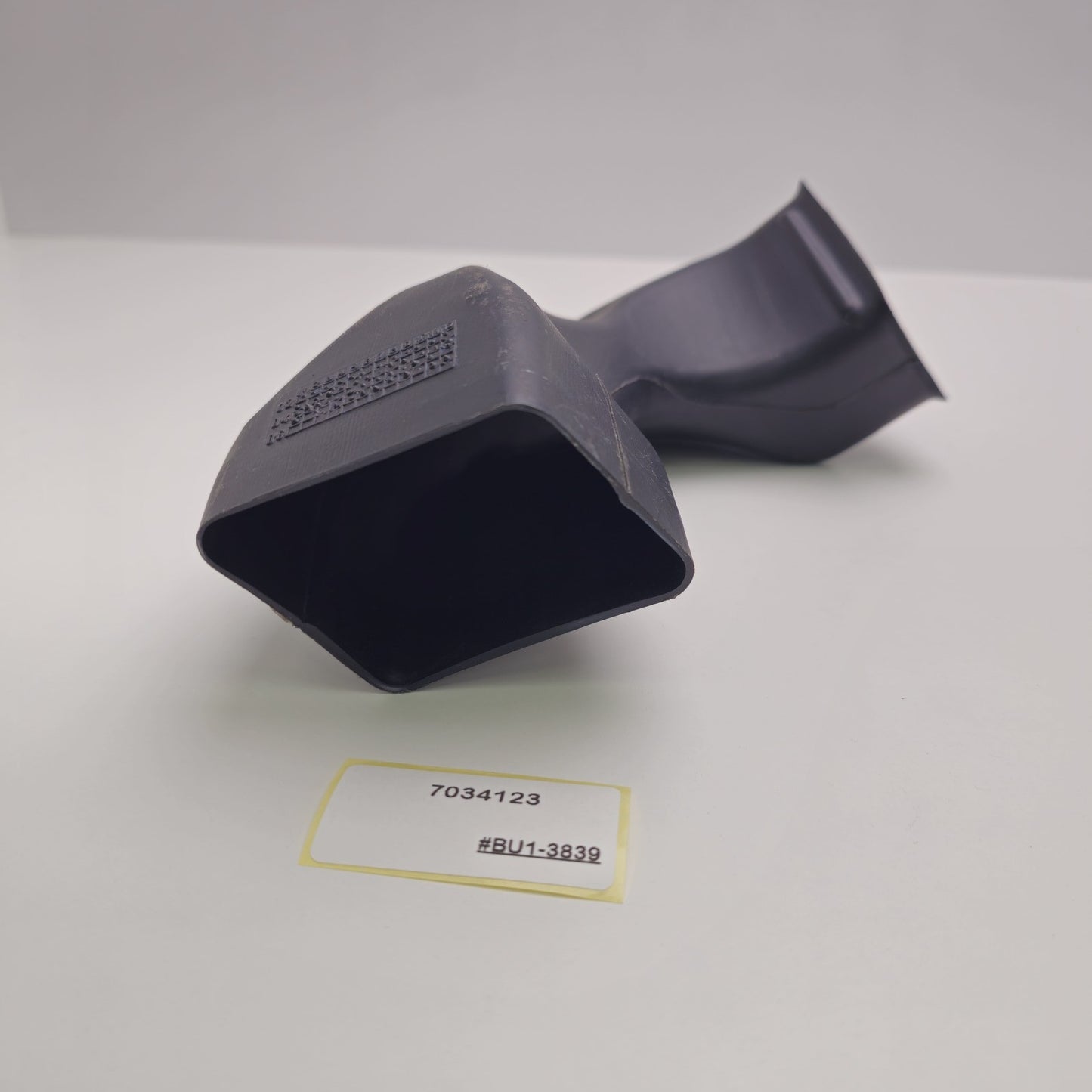 2003-2010 BMW E64 Air Duct Footwell Left 7034123
