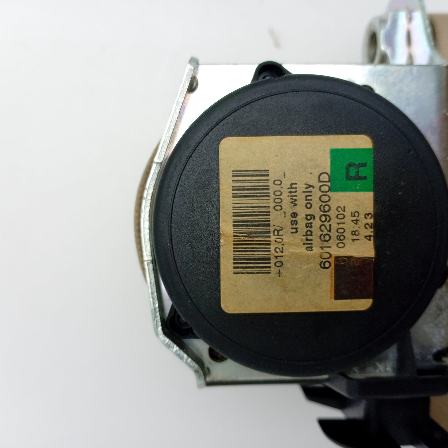 2003-2010 BMW E61 Front Right Seat Belt 601629600D
