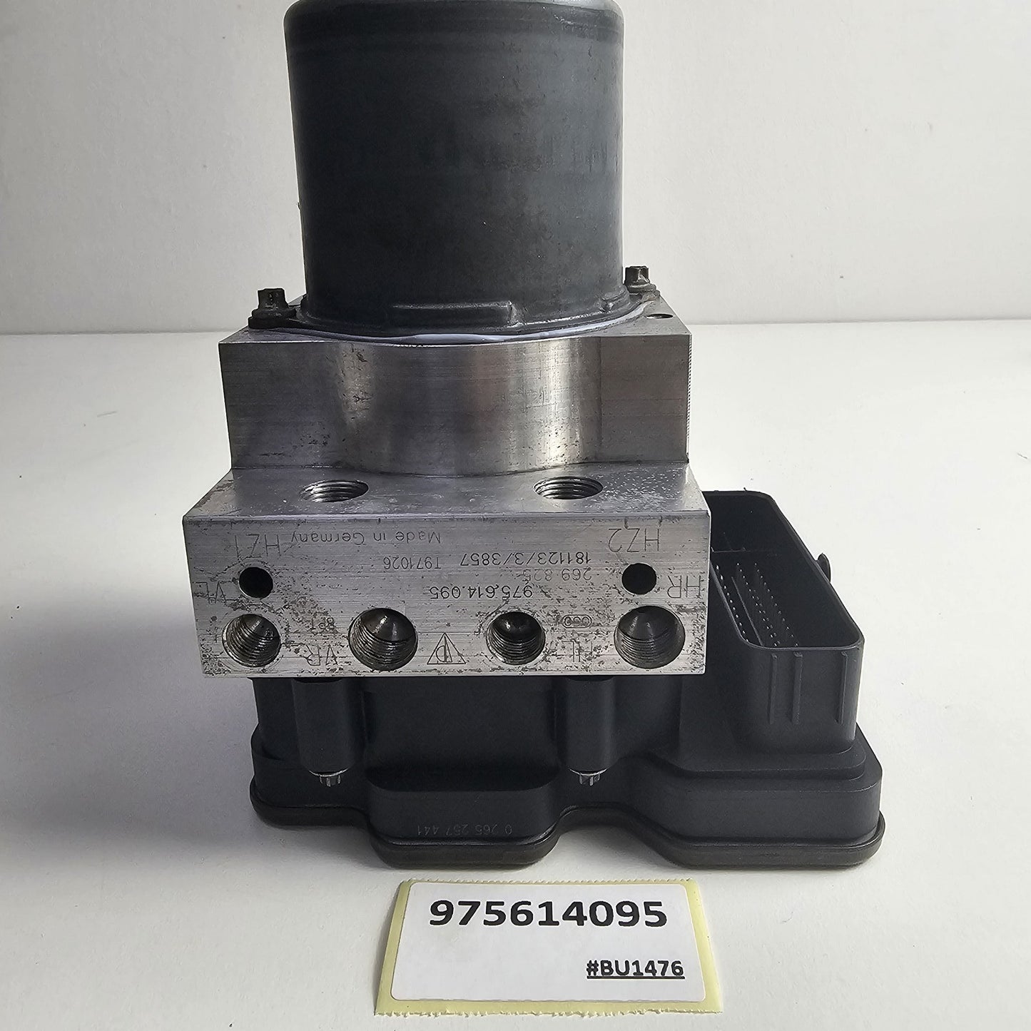2018-2024 Bentley Continental GTC ABS Pump 975614095