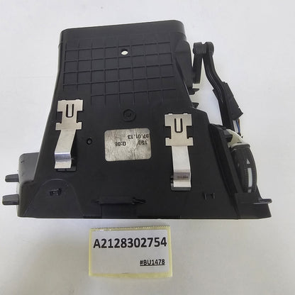 2012-2013 Mercedes-Benz E W212 Dashboard Air Vent Right A2128302754