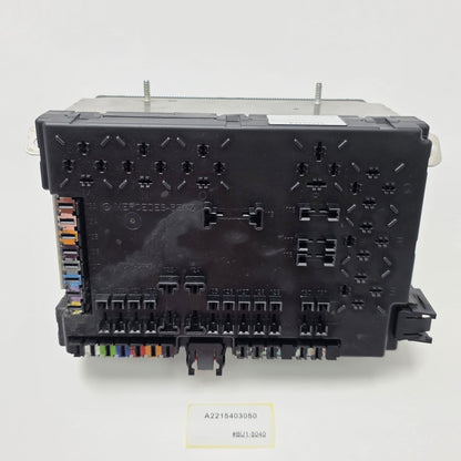 2007-2013 Mercedes-Benz W221 Rear Trunk SAM Fuse Box Relay Module A2215403050
