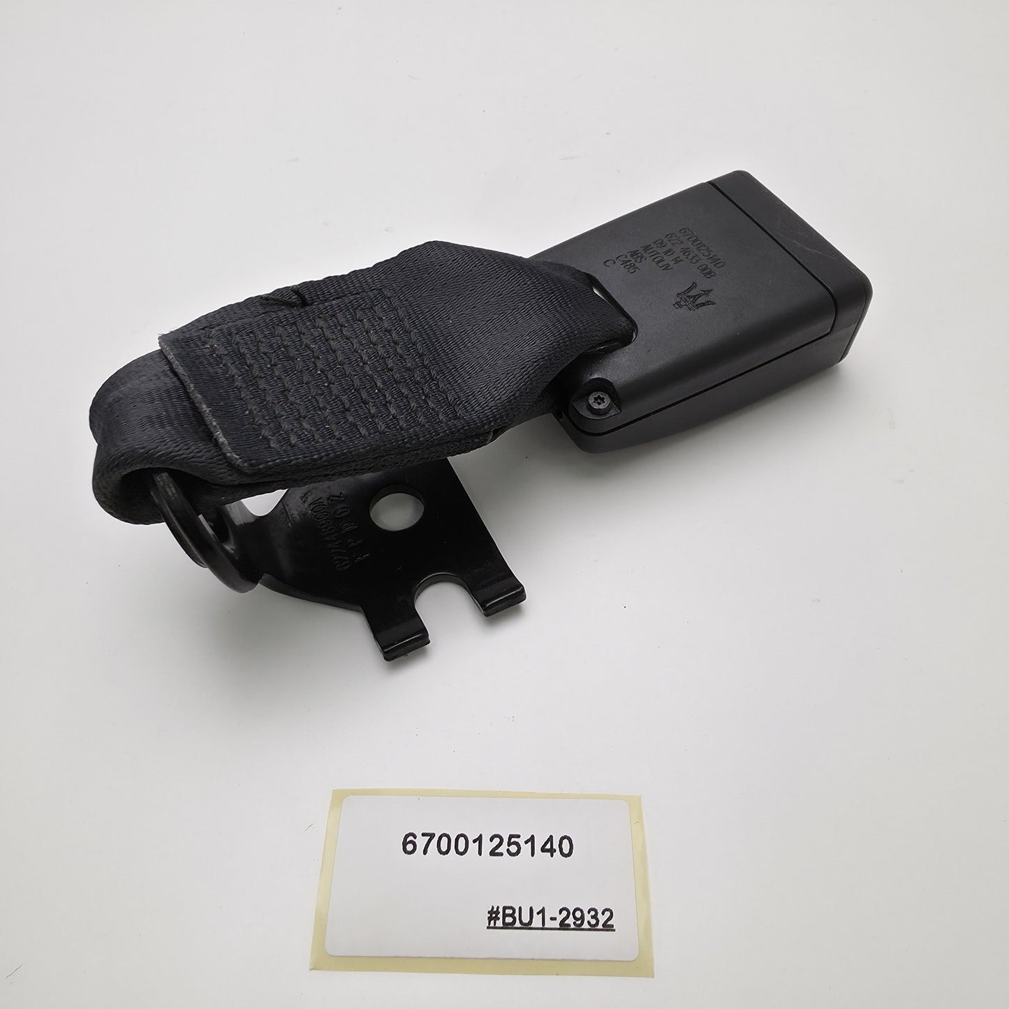 2014-2019 Maserati Quattroporte Rear Middle Center Seat Belt Buckle 6700125140