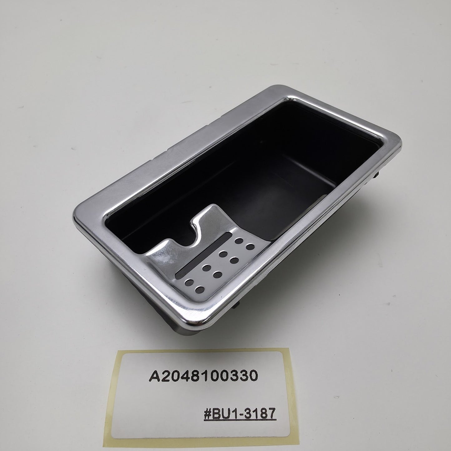 2008 Mercedes-Benz C300 ASH TRAY A2048100330