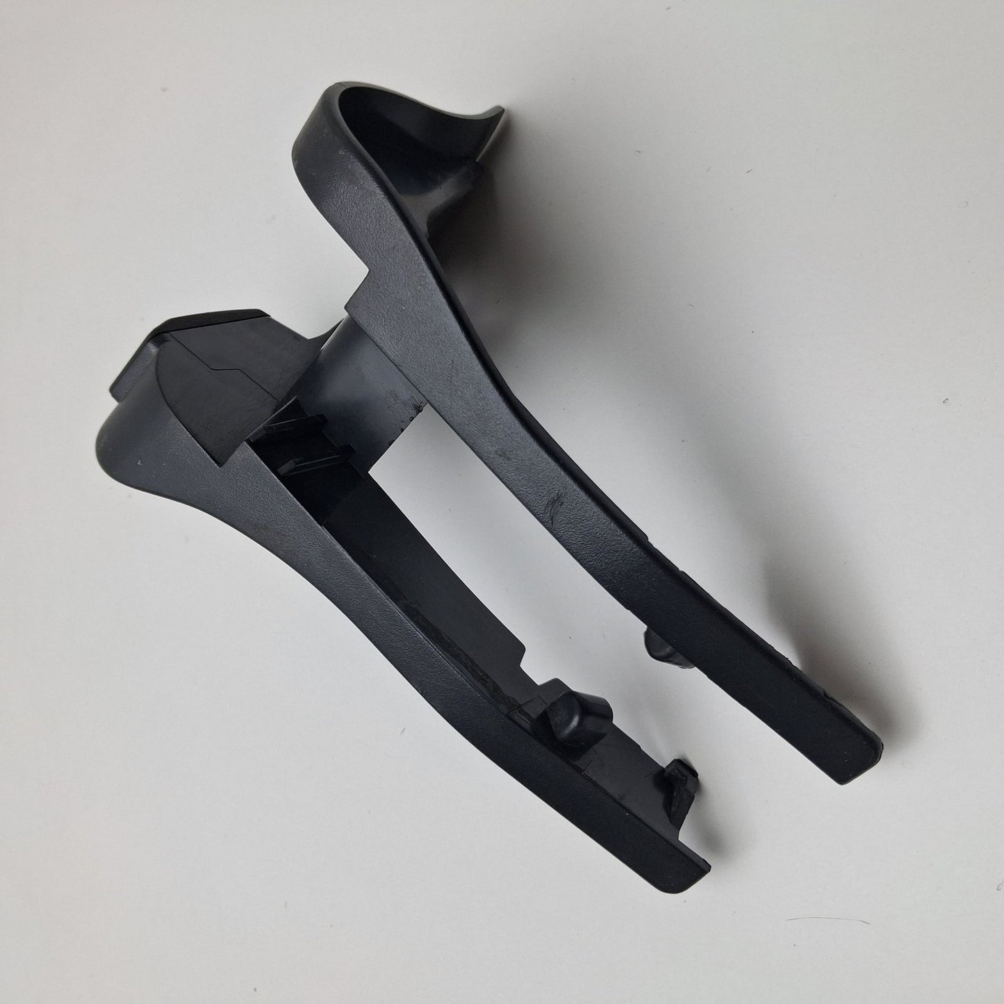 2002-2009 Mercedes-Benz W211 Rear Seat Rail Trim Cover A2119200586