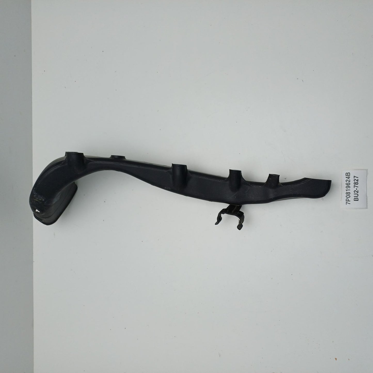 2011-2017 Volkswagen Touareg Instrument Panel Air Duct 7P0819624B