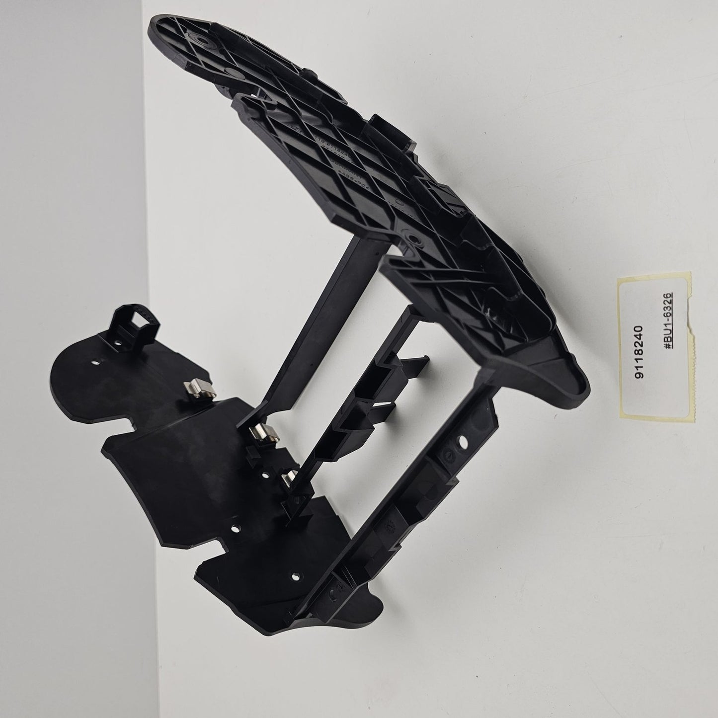 2011 BMW 5 Rear Climate Control Bracket 9118240