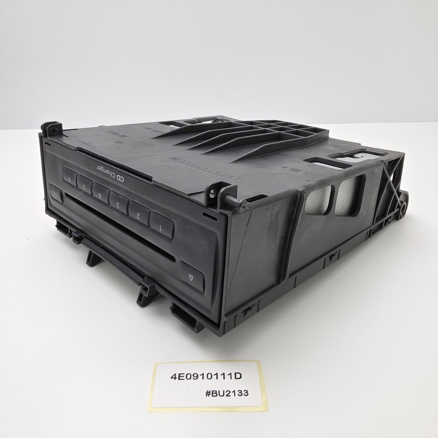 2005-2006 Audi A6 CD CHANGER 4E0910111D