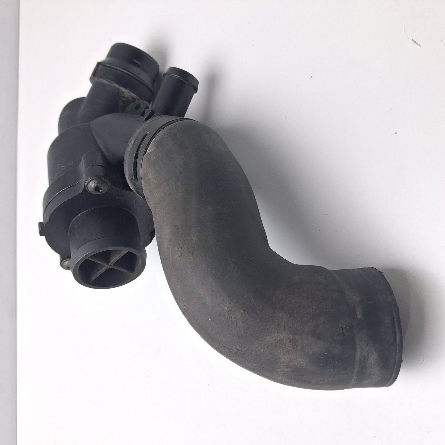 2012 Ford Focus Thermostat Housing W584A