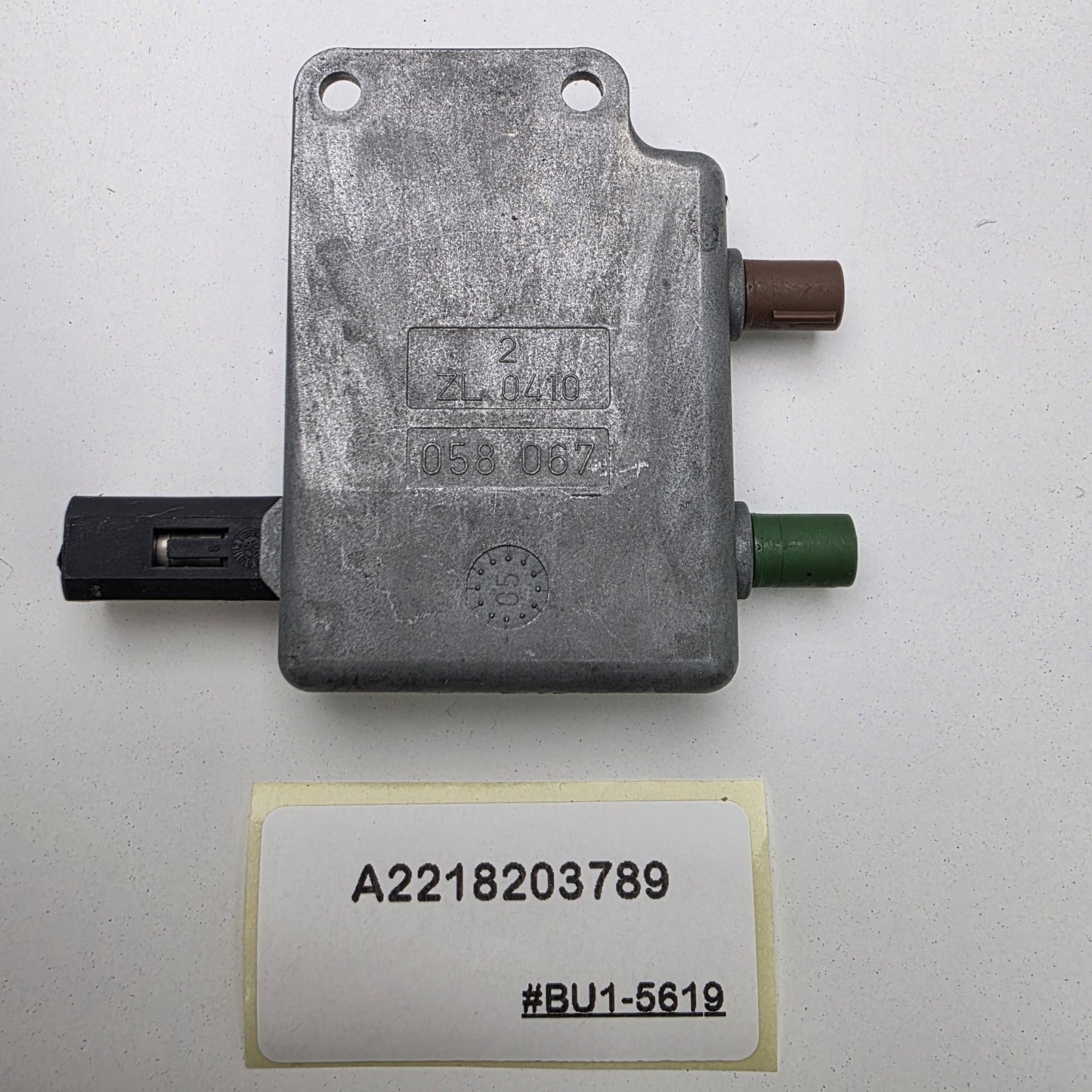 2007-2014 Mercedes-Benz S Antenna Amplifier Module A2218203789