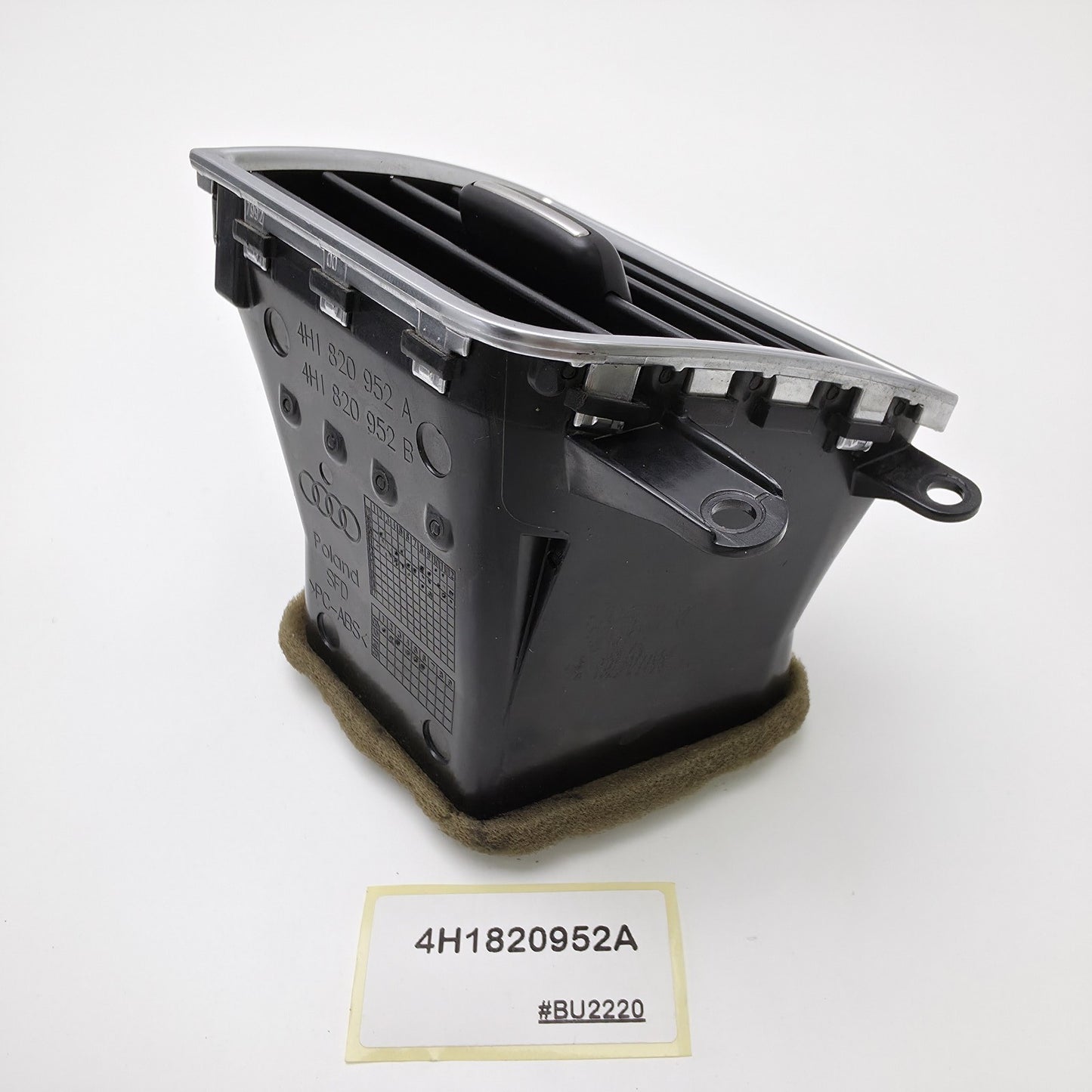 2010-2018 Audi A8 Dashboard Vent Center/Right Passenger Side 4H1820952A