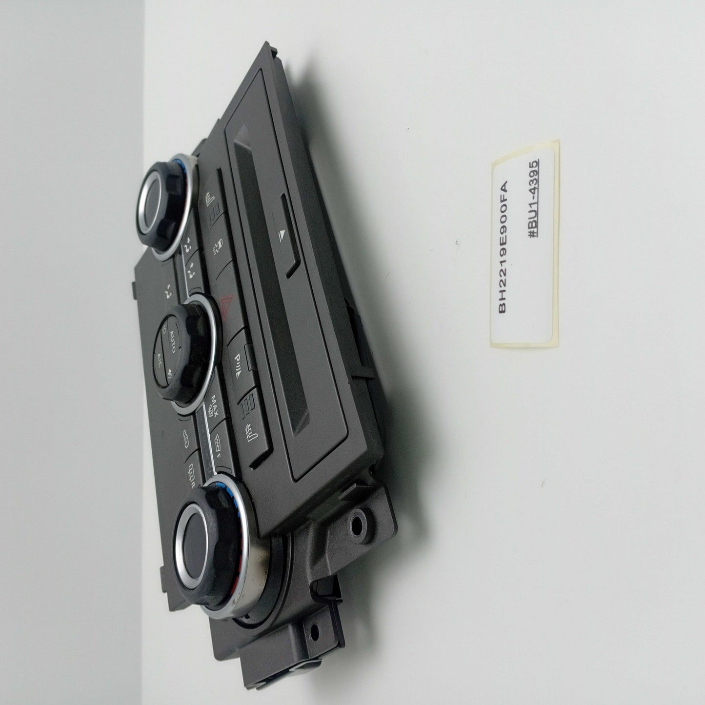 2013-2016 Land Rover LR4 AC Temperature Control BH2219E900FA