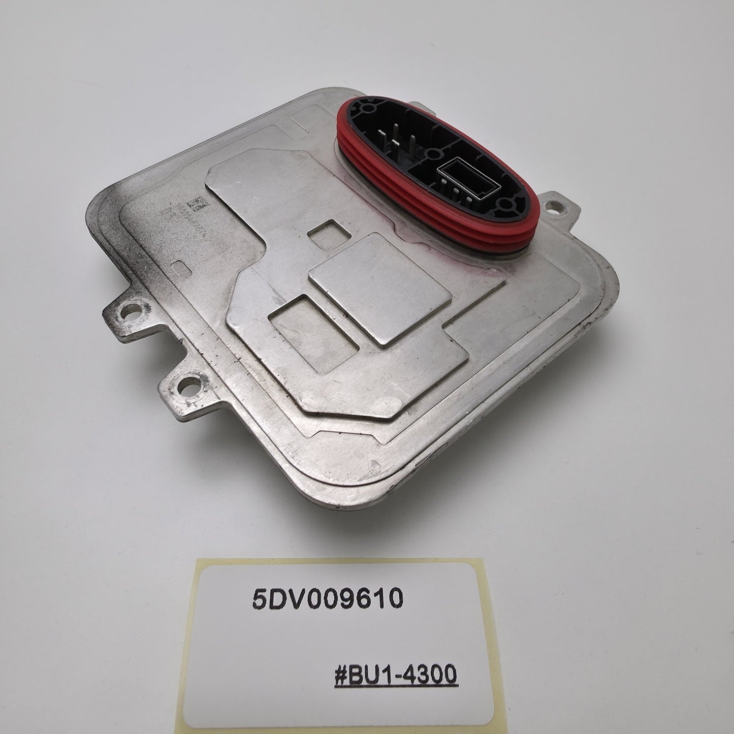 2010-2013 Jaguar XE Xenon Headlight Ballast Control Unit 5DV009610