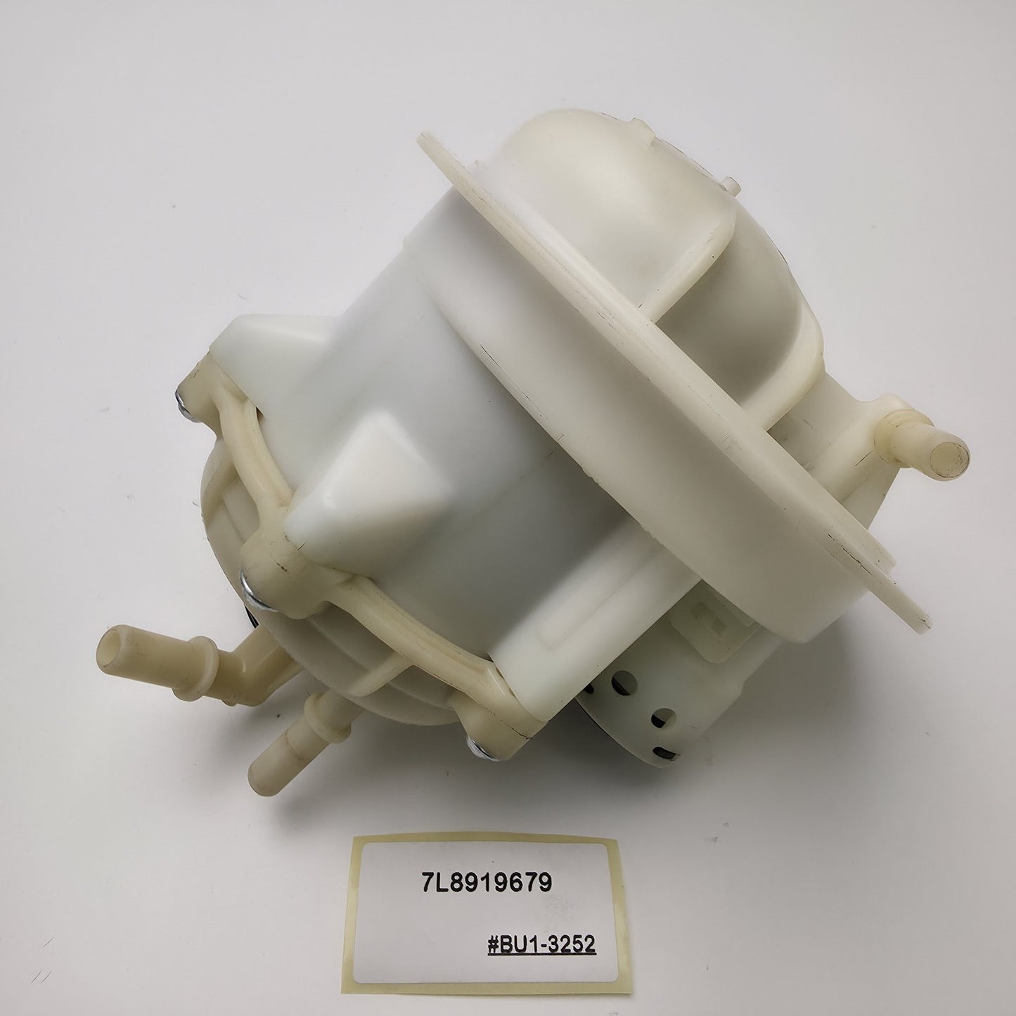 2007-2015 Audi Q7 Fuel Pump Filter 7L8919679