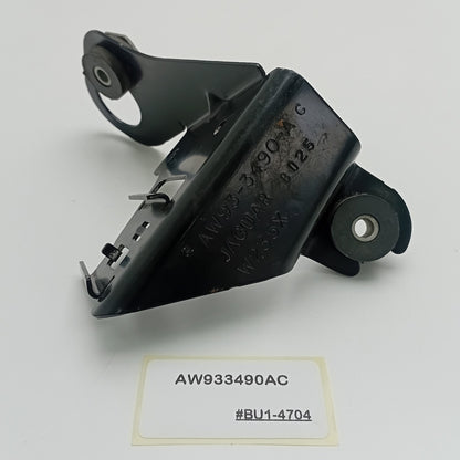 2013-2015 Jaguar XJ POWER STEERING TANK MOUNT AW933490AC