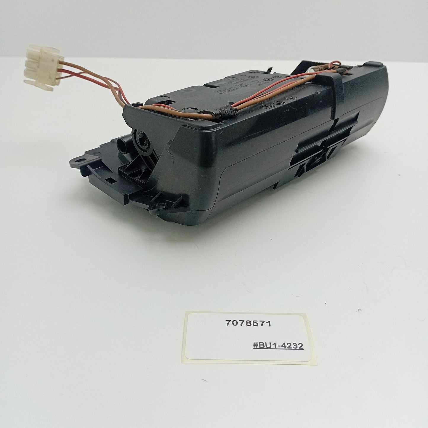 2006-2013 BMW E92 Centre Console Ashtray 7078571