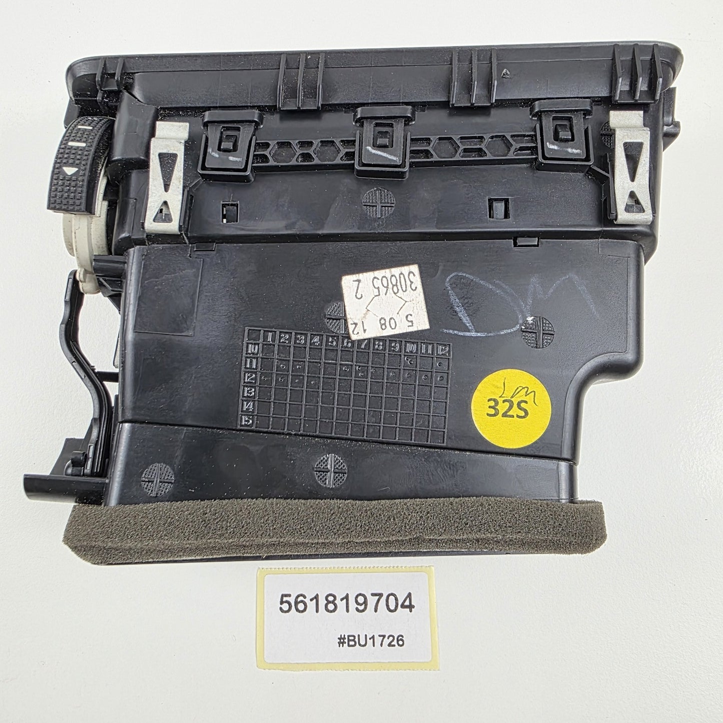 2011-2018 VW Jetta Passat Dashboard Air Vent 561819704