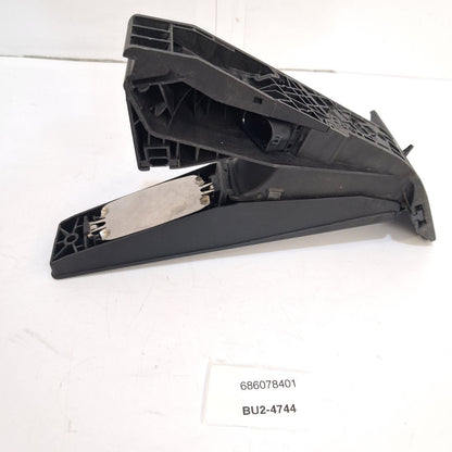 2011-2019 BMW 7 Series Accelerator Throttle Pedal 686078401