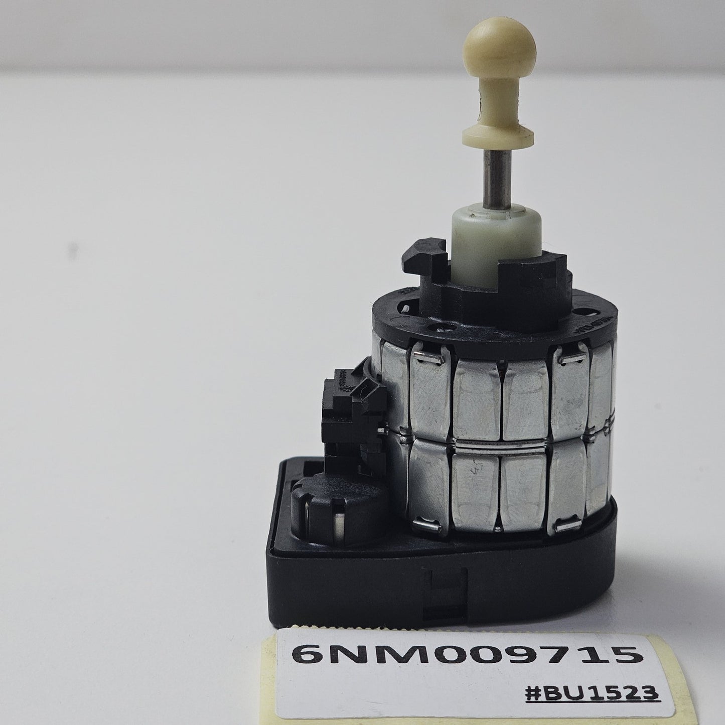 2008-2017 Porsche Panamera 970 Headlight Level Adjustment Motor 6NM009715